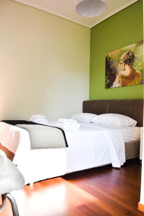 Βright Walled Designed Apt In Glyfada Center Athènes Extérieur photo