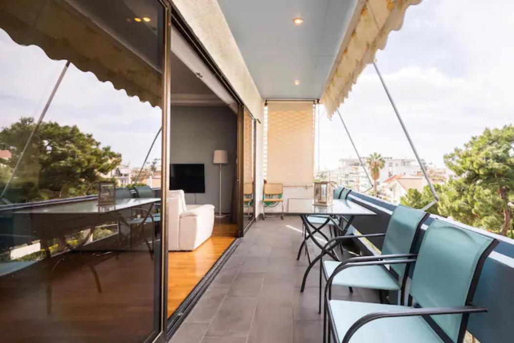 Βright Walled Designed Apt In Glyfada Center Athènes Extérieur photo