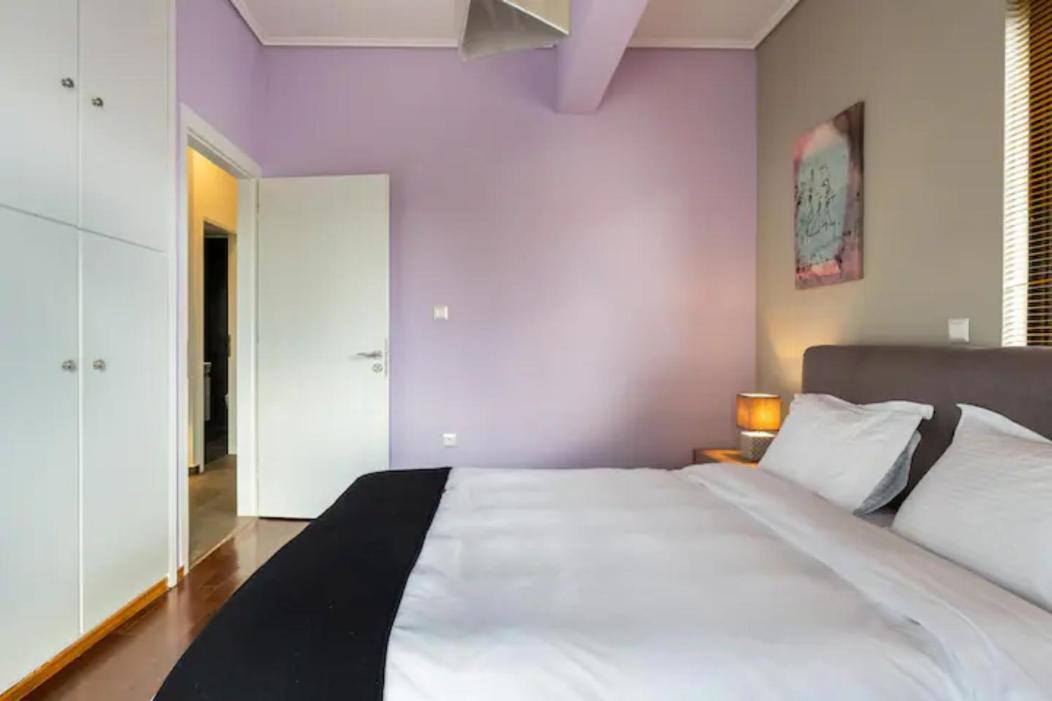 Βright Walled Designed Apt In Glyfada Center Athènes Extérieur photo